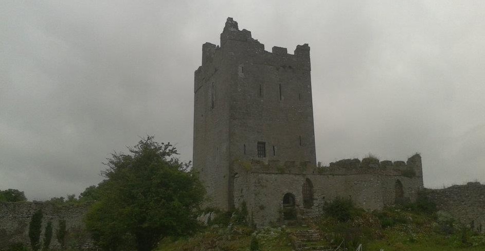 Clononey Castle - a Mac Coughlan castle given by Henry VIII to Thomas Boleyn in return for Anne Boleyns hand in marraige