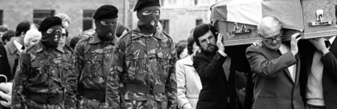 John Sands carrys Bobby Sands coffin in 1981